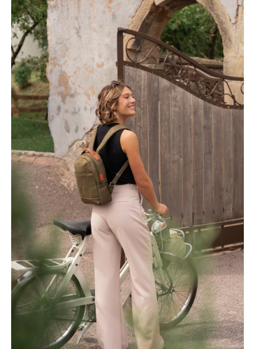 Mugursoma UPPSALA 13